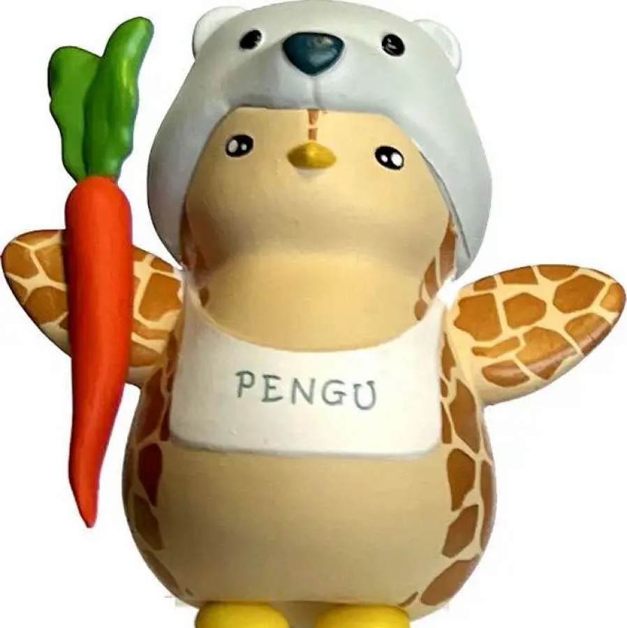 All Brands PMI | Pudgy Penguins Giraffe Penguin 1.5-Inch Mini Figure [Polar Bear Hat & Carrot Loose]